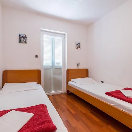 Nur 350 Meter Zum Mit Klima, Wifi Apartman Baska (Krk)