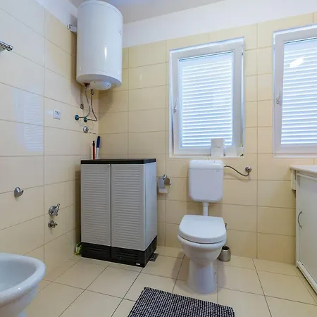 Apartman Nur 350 Meter Zum Mit Klima, Wifi